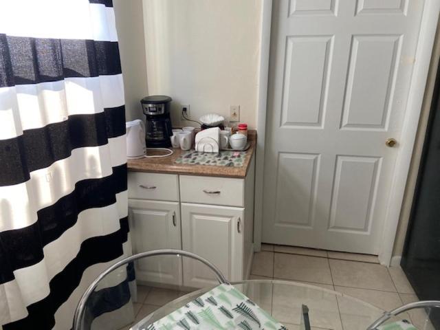 Private Room Near Miami Airport - Free Parking - 01 外观 照片