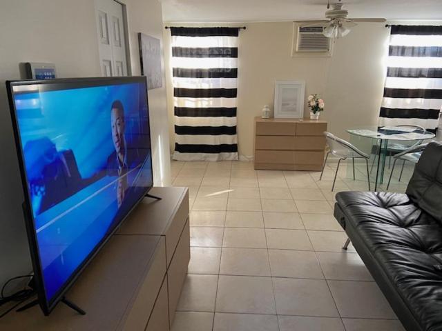 Private Room Near Miami Airport - Free Parking - 01 外观 照片