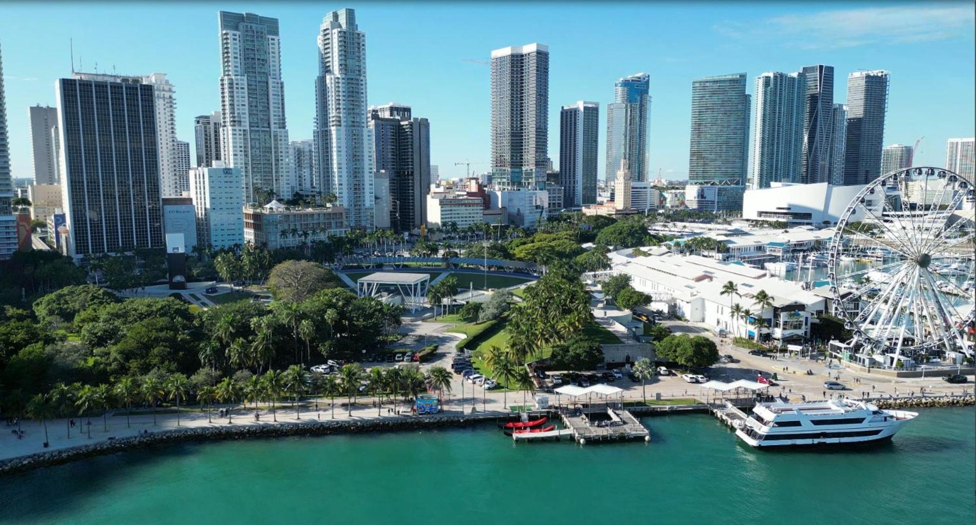 Private Room Near Miami Airport - Free Parking - 01 外观 照片