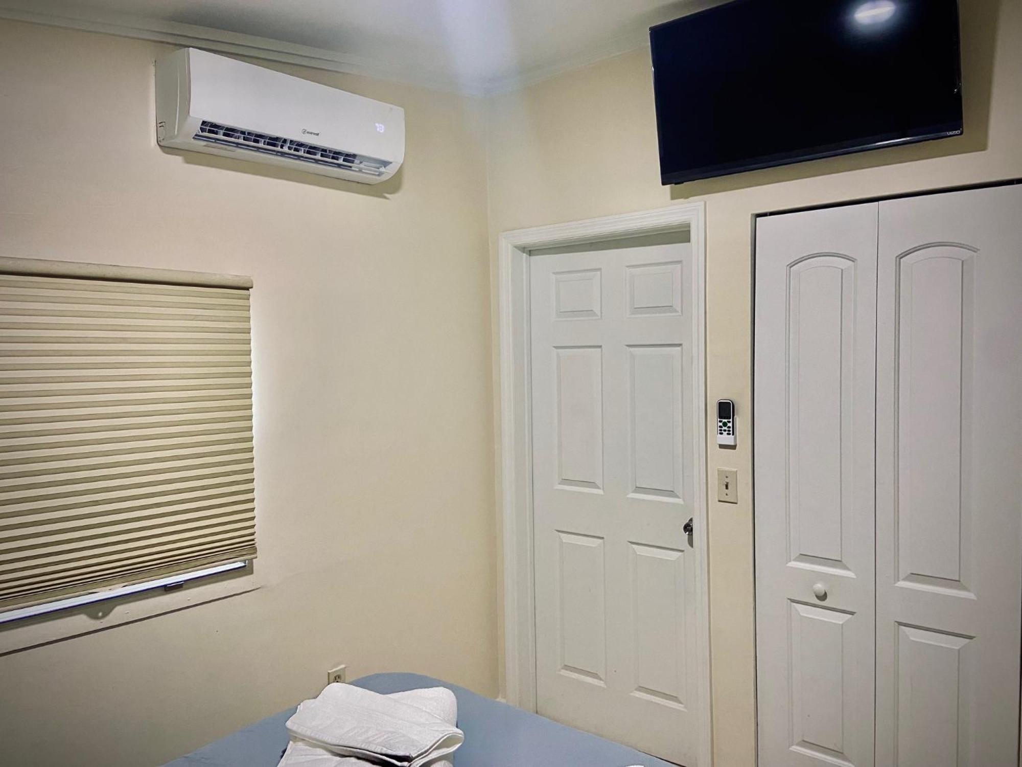 Private Room Near Miami Airport - Free Parking - 01 外观 照片